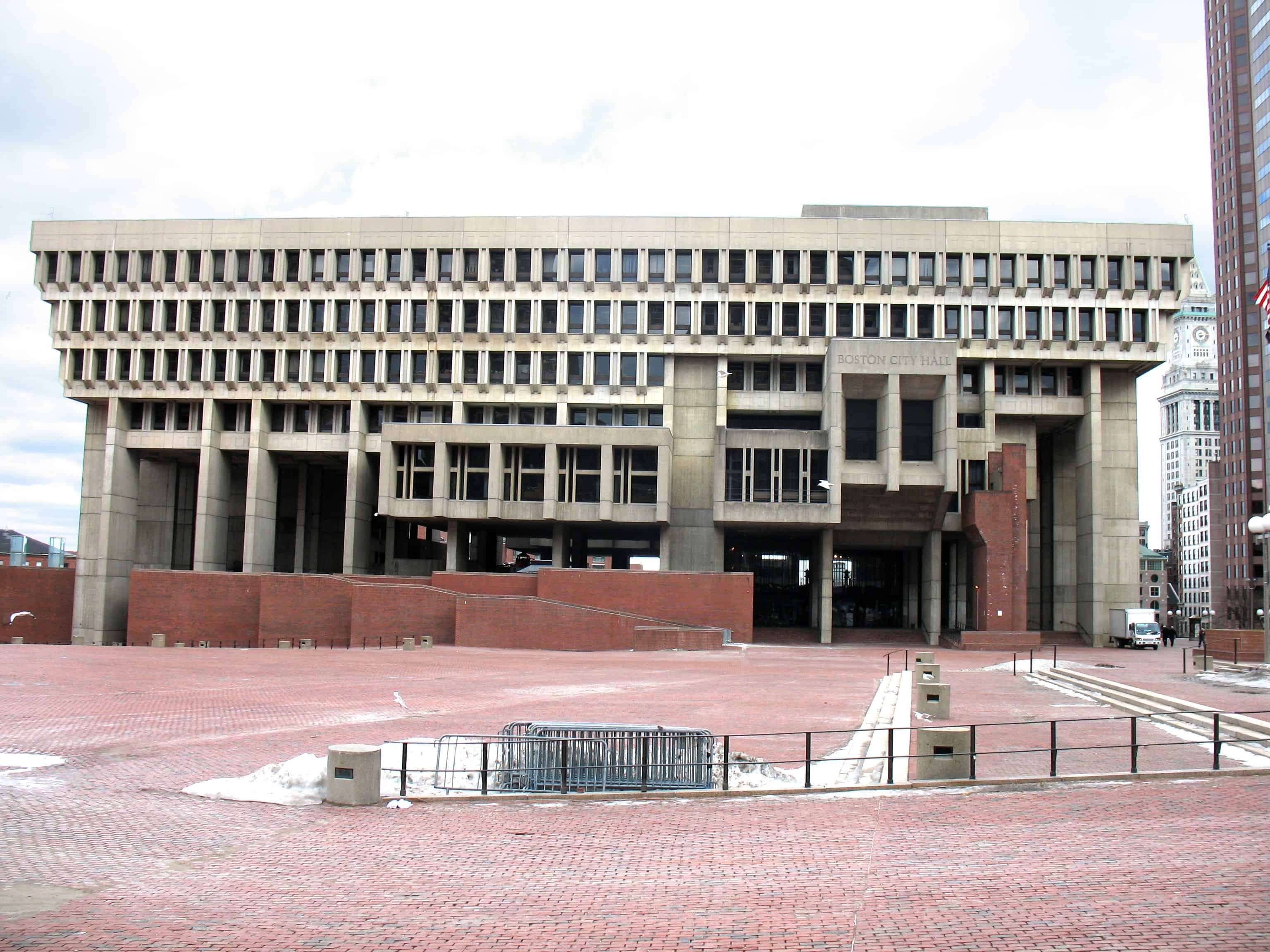 Photographie de l'hôtel de ville de Boston par Kjetil Ree sous licence CC SA-BY 2.5-2.0-1.0