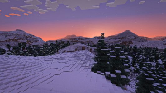 Une montagne enneigée
